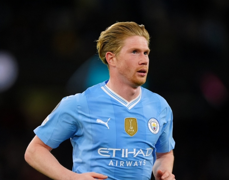 王晓龙：在西班牙踢球竞争很大，缺乏学习和社交能力会很困难（王晓龙：西班牙赛场竞争激烈，学习与社交欠缺将难以立足）