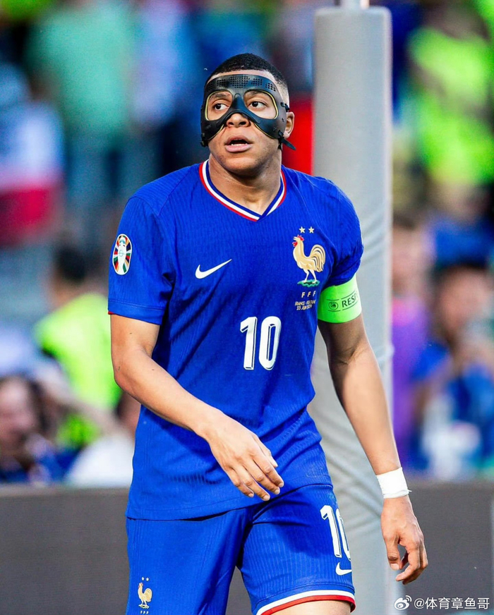 瑞天空：AC米兰与阿利松接触，利物浦对明夏转会持开放态度（瑞天空：米兰与阿利松已有接触，利物浦对其明夏转会持开放立场）