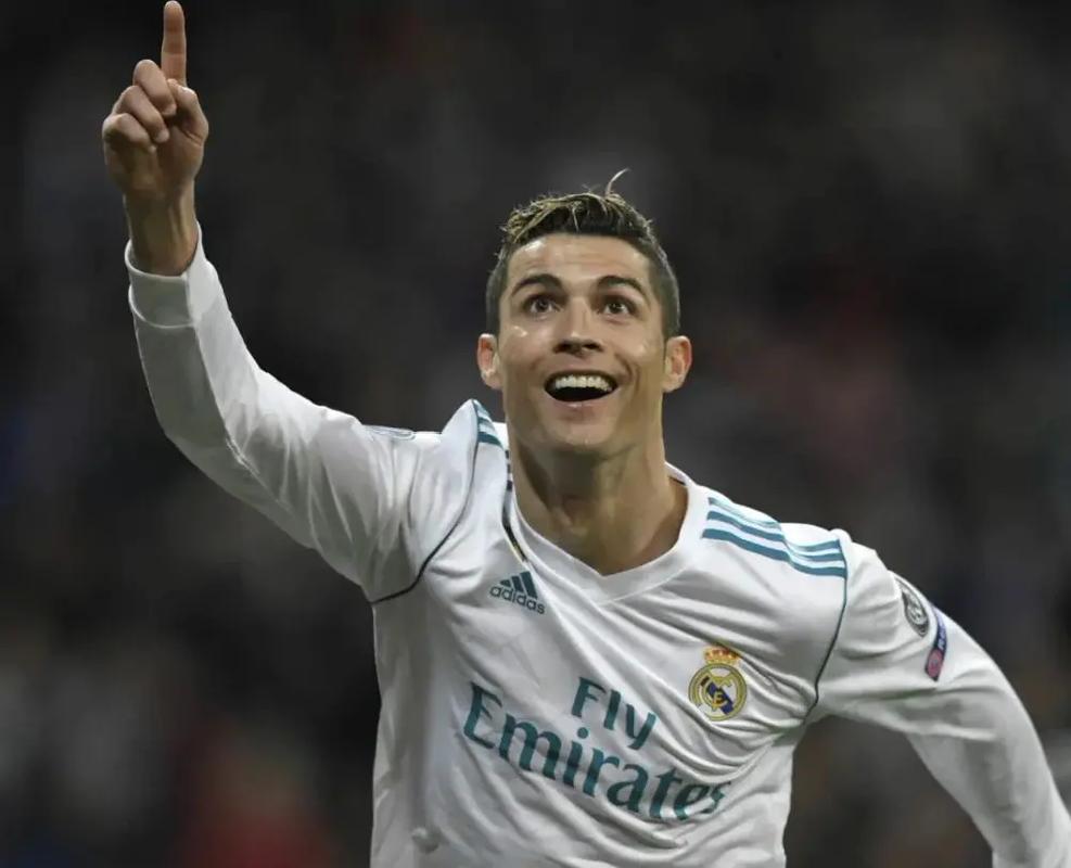 每体列足坛十大奇葩条款：博格坎普拒坐飞机；内马尔微笑条款（每体盘点足坛十大离谱合同：博格坎普拒乘飞机，内马尔微笑条款上榜）