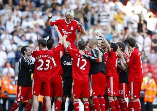 上赛季西甲最佳射手，姆巴佩领取皮奇奇奖（姆巴佩获颁皮奇奇奖，荣膺上赛季西甲射手王）