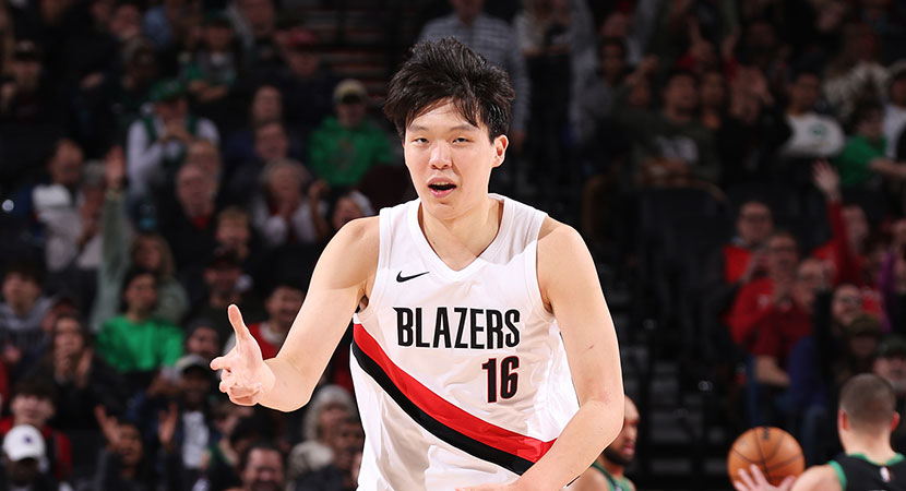 赫内斯：明年目标是德甲冠军；已准备庆祝活动？我们不想傲慢（赫内斯：下赛季目标德甲冠军；庆祝提前准备？不，我们不想显得傲慢）