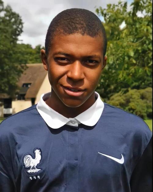 美媒：詹姆斯生涯进总决赛的次数比他得分不上双的场次还多（美媒：詹姆斯生涯闯入总决赛次数多于他得分未上双的场次）